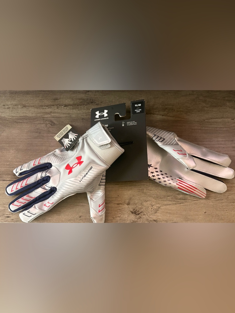 Under Armour F9 Nitro Football Gloves Youth Large Usa Silver Red Blue